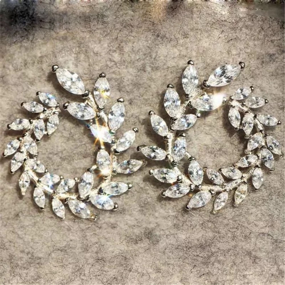 New Women’s 925 Silver Beautiful Leafs Diamond Earrings - Picture 4 of 6